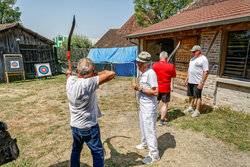 Initiation au tir à l'arc.